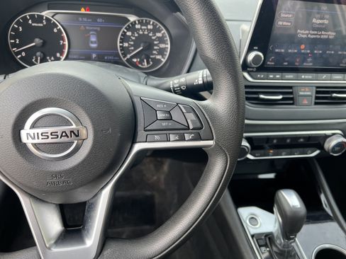 Used 2021 Nissan Altima 2.5 SV image 18