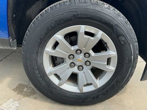 Used 2019 Chevrolet Colorado LT w/ LT Convenience Package AWD/4WD image 8
