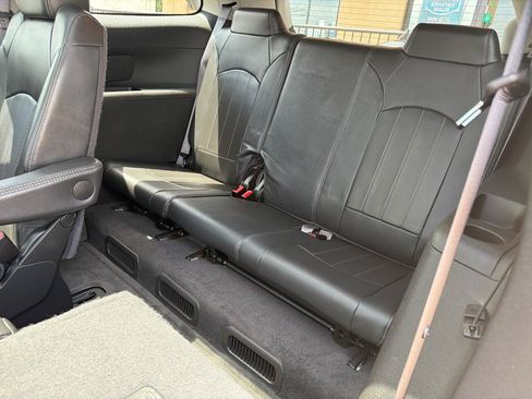 Used 2015 Buick Enclave Premium w/ Experience Buick Package FWD image 36
