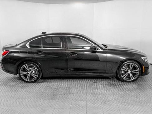 Used 2019 BMW 330i Sedan w/ Premium Package image 9