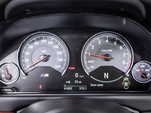 Used 2020 BMW M4 Coupe w/ Competition Package RWD image 29