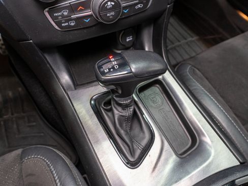 Used 2020 Dodge Charger R/T w/ Daytona Edition Group RWD image 23