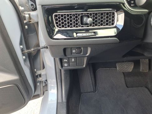 Used 2024 Honda Civic Touring image 12