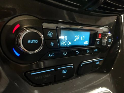 Used 2014 Ford Escape Titanium image 24