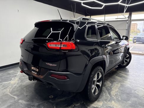 Used 2014 Jeep Cherokee Trailhawk w/ Technology Group image 5