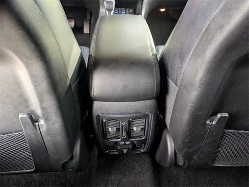 Certified 2022 Jeep Grand Cherokee Limited image 35