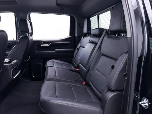 Used 2022 GMC Sierra 1500 SLT w/ SLT Premium Plus Package image 38