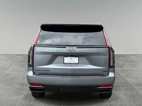 Used 2022 Cadillac Escalade Sport Platinum w/ LPO, ONYX Package AWD/4WD image 11