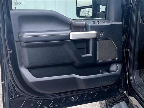 Used 2020 Ford F250 Lariat w/ FX4 Off-Road Package AWD/4WD image 17