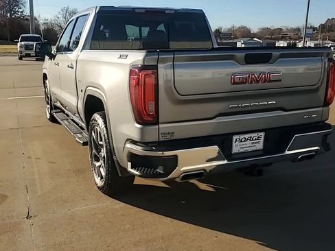 Used 2023 GMC Sierra 1500 SLT w/ SLT Premium Package image 7