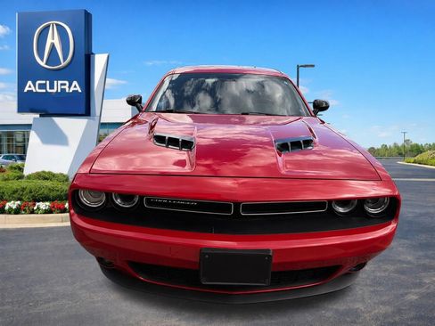 Used 2016 Dodge Challenger SXT Plus RWD image 10