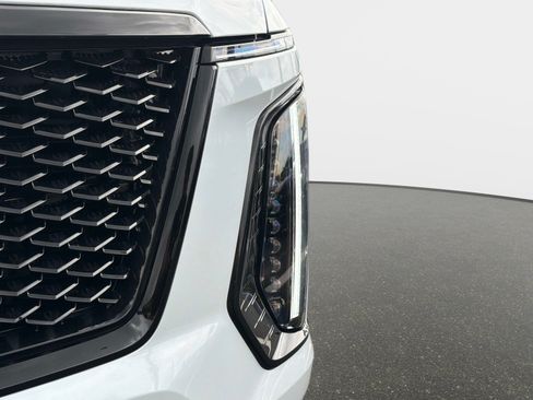 Used 2026 Cadillac Escalade Platinum Sport w/ LPO, ONYX Package AWD/4WD image 9