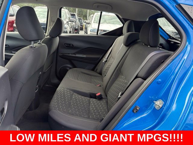 Used 2021 Nissan Kicks S FWD image 15