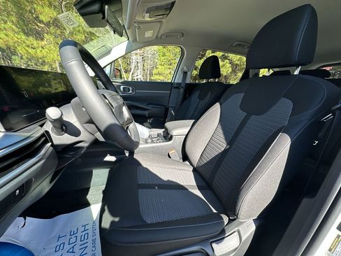New 2026 Kia Sorento LX image 13