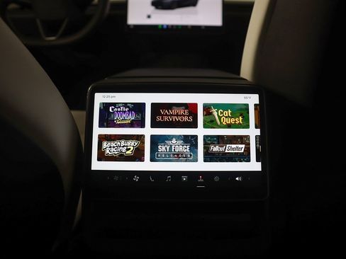 Used 2025 Tesla Model 3 Long Range image 67