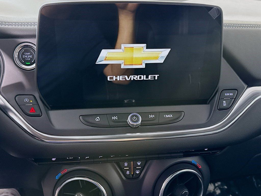 Used 2026 Chevrolet Blazer LT w/ Convenience Package AWD/4WD image 17