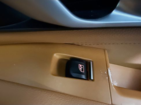 Used 2019 BMW X5 xDrive40i w/ Convenience Package image 31