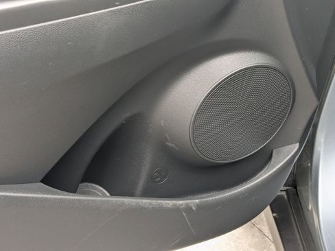 Used 2019 Hyundai Kona SE image 15