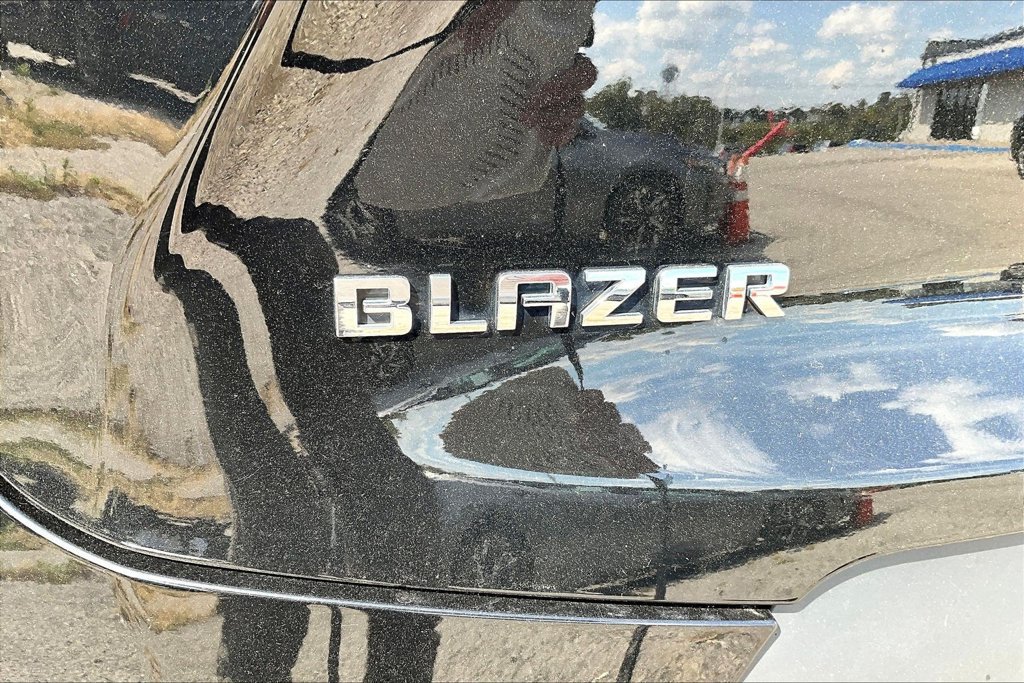 Used 2022 Chevrolet Blazer LT FWD image 21