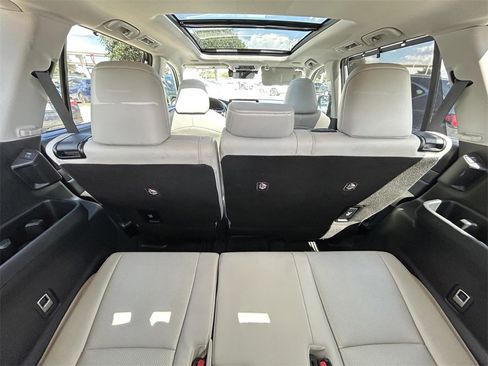 Used 2024 Toyota Grand Highlander Limited image 28