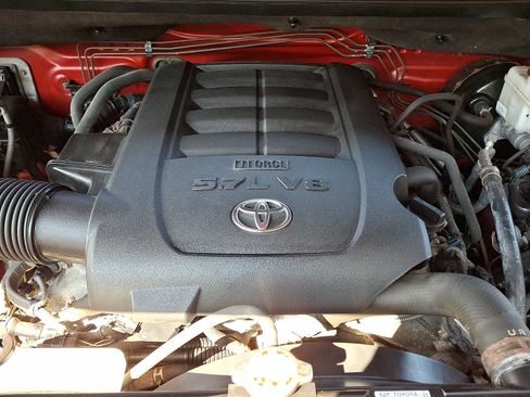 Used 2016 Toyota Tundra Limited w/ Limited Premium Package AWD/4WD image 28