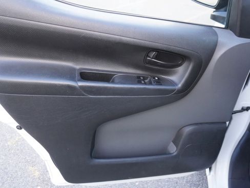 Used 2017 Nissan NV200 S w/ Cruise Control Package image 11