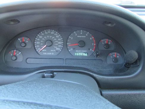 Used 2000 Ford Mustang GT image 38