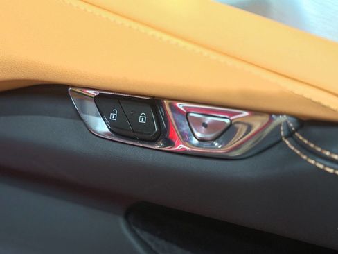 Used 2020 Chevrolet Corvette Stingray Preferred Cpe w/ 2LT Preferred Equipment Group RWD image 34