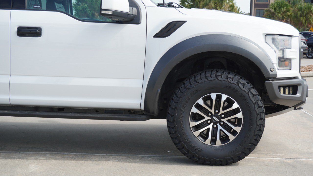 Used 2019 Ford F150 Raptor w/ Equipment Group 801A Mid AWD/4WD image 9