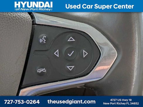 Used 2019 Chevrolet Traverse LT FWD image 33