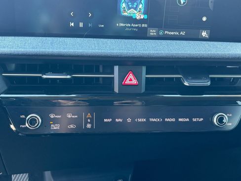 Used 2023 Kia EV6 Light image 25