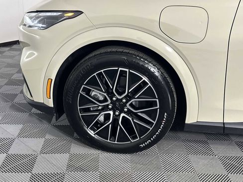 Used 2025 Ford Mustang Mach-E Premium image 12