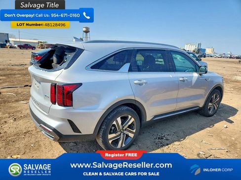 Used 2022 Kia Sorento EX w/ Panoramic Sunroof Package AWD/4WD image 4