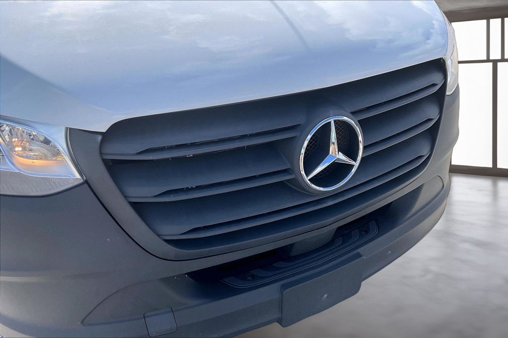 Used 2025 Mercedes-Benz Sprinter 2500 image 28