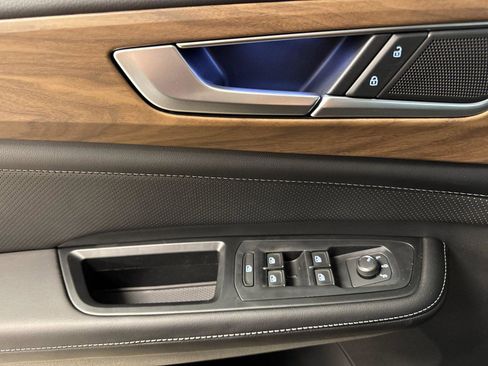 New 2026 Volkswagen Atlas SE image 10