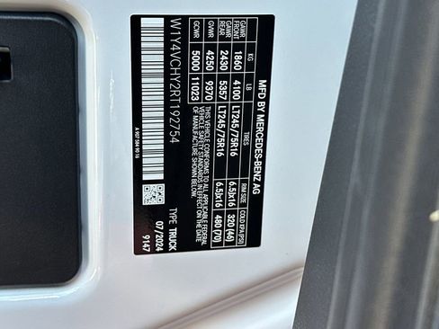 New 2024 Mercedes-Benz eSprinter 170 Cargo image 19