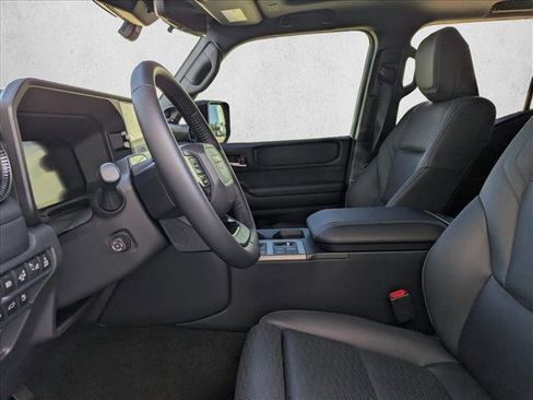 Used 2025 Toyota Land Cruiser w/ Premium Package image 16