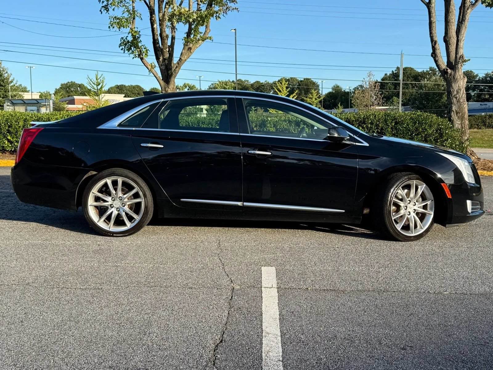 Used 2016 Cadillac XTS Premium w/ Driver Assist Package AWD/4WD image 6