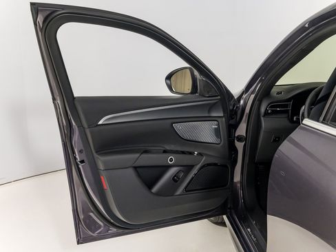 Used 2024 Maserati Grecale GT image 13