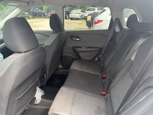Used 2021 Nissan Rogue SV FWD image 14