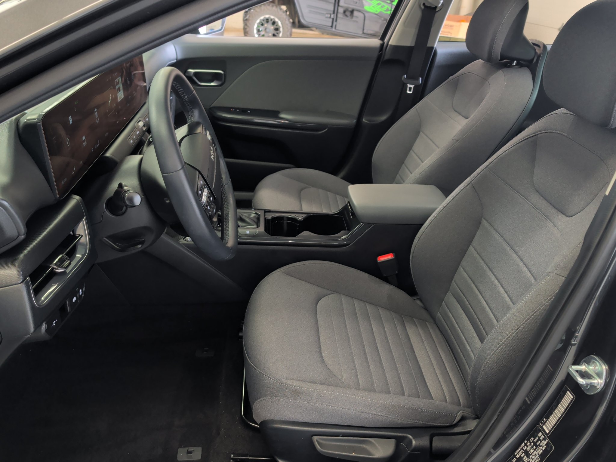 Certified 2025 Kia K4 EX FWD image 17