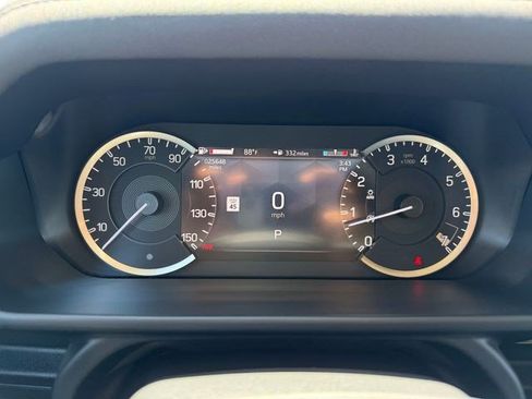 Used 2022 Land Rover Defender 110 S AWD/4WD image 14