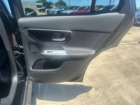 Certified 2025 Mercedes-Benz GLC 300 image 19