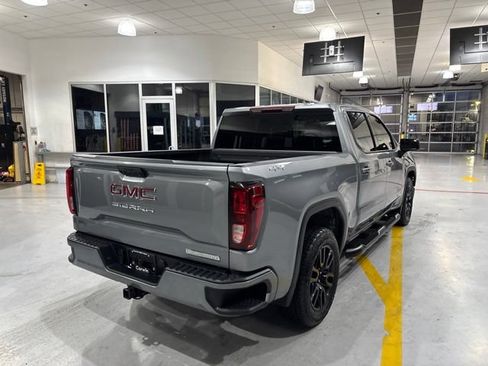 Used 2024 GMC Sierra 1500 Elevation AWD/4WD image 9