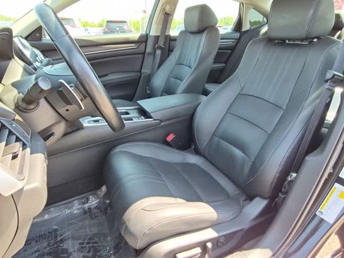 Used 2020 Honda Accord Touring image 10