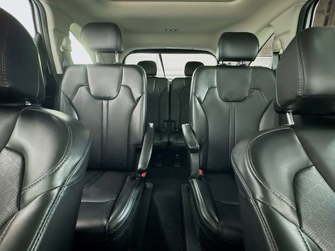Used 2022 Kia Sorento EX w/ Panoramic Sunroof Package FWD image 10