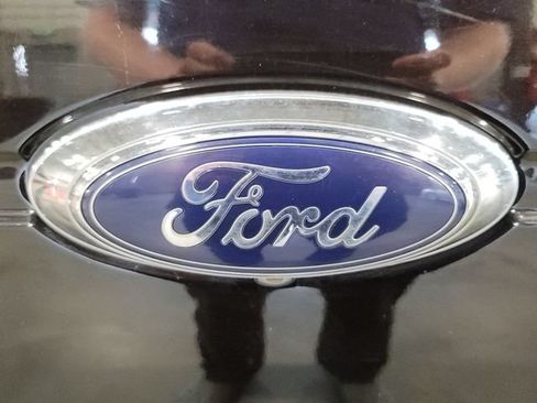 Used 2014 Ford F150 Lariat w/ Equipment Group 502A Luxury AWD/4WD image 26