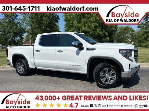 Used 2025 GMC Sierra 1500 SLT AWD/4WD image 1