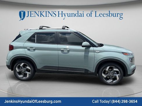 New 2026 Hyundai Venue SEL FWD image 3