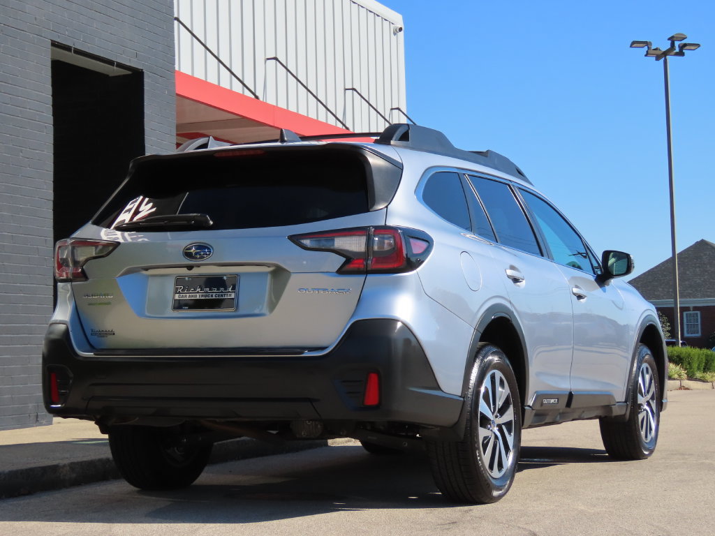 Used 2020 Subaru Outback Premium AWD/4WD image 4
